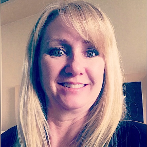 Meet your Posher, Debbie - Picture 1 of 1